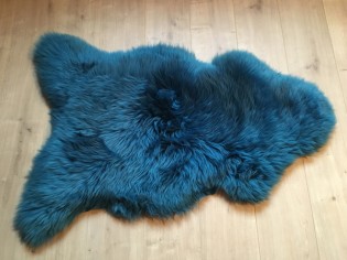 Peau de mouton. Bleu Azur - 100-110cm