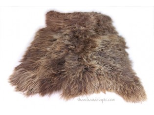 Tapis peau de mouton, 4 peaux, Marron rustique. Tannage écologique. Sélection Marchand de Tapis