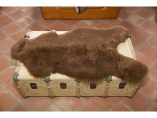 Peau de mouton. Marron - 100-110cm