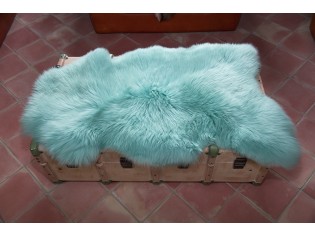 Peau de mouton. Bleu clair - 110-120cm