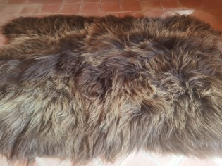 Tapis peau de mouton,Islande, 4 peaux, Marron rustique naturel