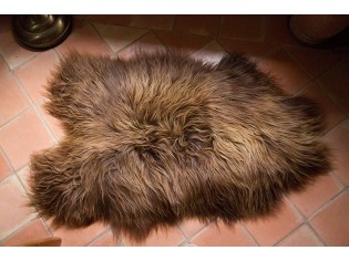 Peau de mouton naturelle marron | Tapis peau de mouton IS-MRN-7-0126