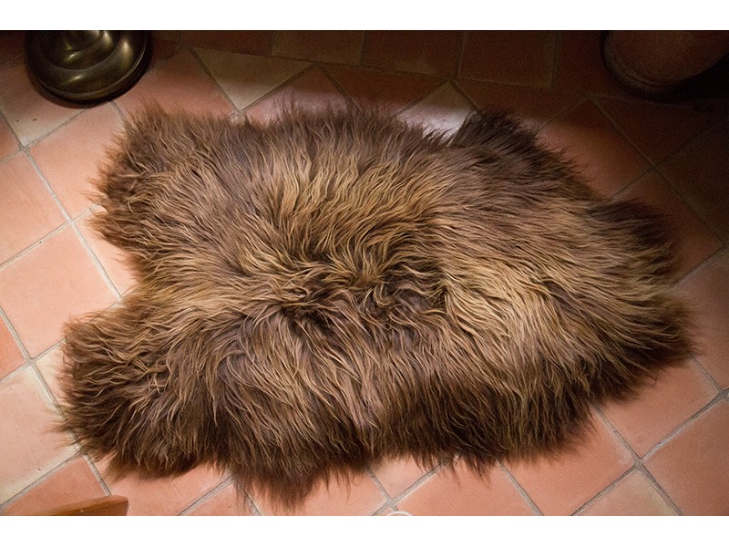 Peau de mouton naturelle marron | Tapis peau de mouton IS-MRN-7-0126