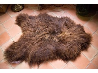 Peau de mouton naturelle marron | Tapis peau de mouton Marchandetapis