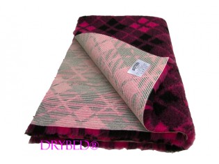 Tapis chien Drybed® antidérapant Tartan Cerise et Noir